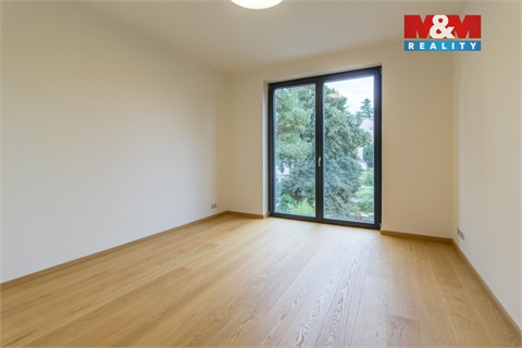 Pronájem rodinného domu, 270 m² 10