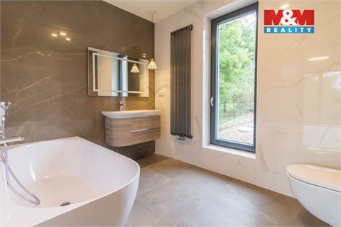 Pronájem rodinného domu, 270 m² 16