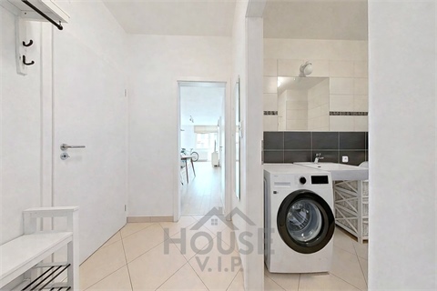 Prodej bytu 2kk, 53 m² - 0