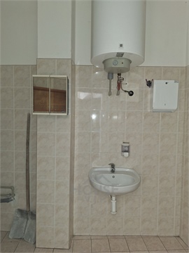 Prodej obchodních prostor, 58 m² 12
