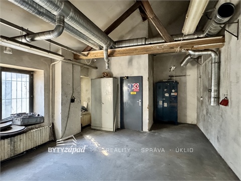 Pronájem výrobního objektu, 350 m² 4