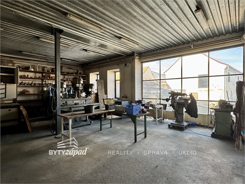 Pronájem výrobního objektu, 350 m² - 2