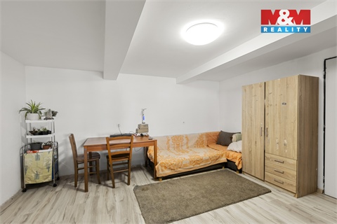 Prodej rodinného domu, 80 m² - 8