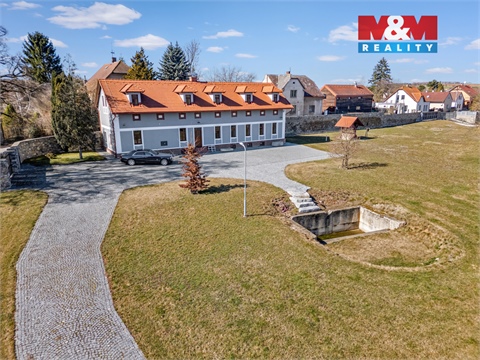 Prodej rodinného domu, 332 m² - 20