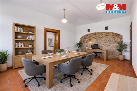 Prodej rodinného domu, 332 m² 12