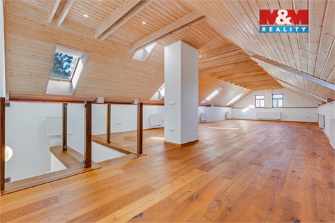 Prodej rodinného domu, 332 m² 4