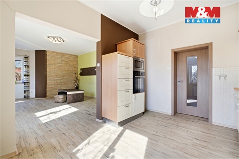 Prodej rodinného domu, 130 m² - 6