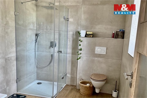 Prodej rodinného domu, 188 m² - 6