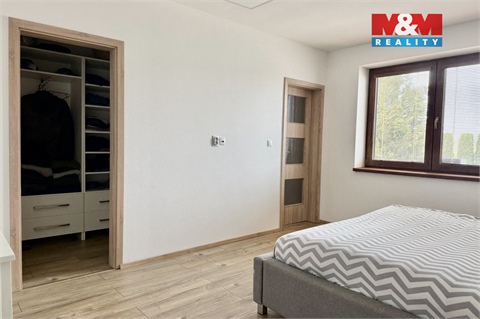 Prodej rodinného domu, 188 m² - 2