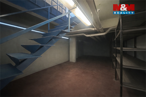Prodej komerčního objektu, 410 m² 8