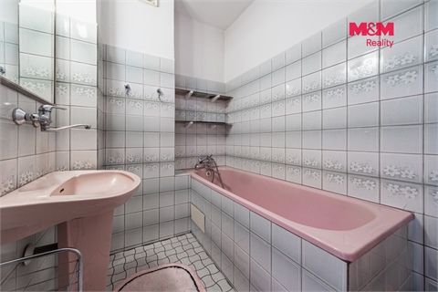 Prodej rodinného domu, 300 m² - 16
