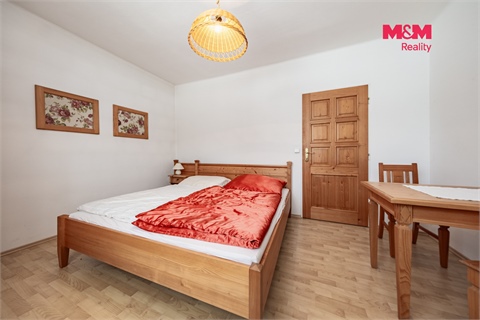Prodej rodinného domu, 300 m² - 12