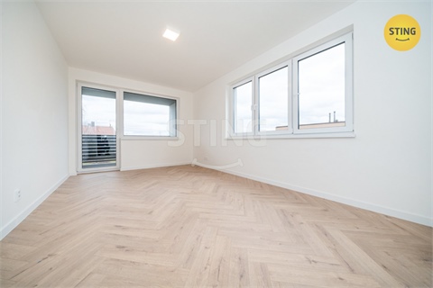 Prodej rodinného domu, 242 m² - 6