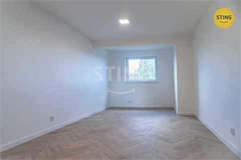 Prodej rodinného domu, 242 m² 28