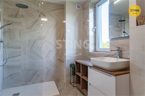 Prodej rodinného domu, 242 m² - 12