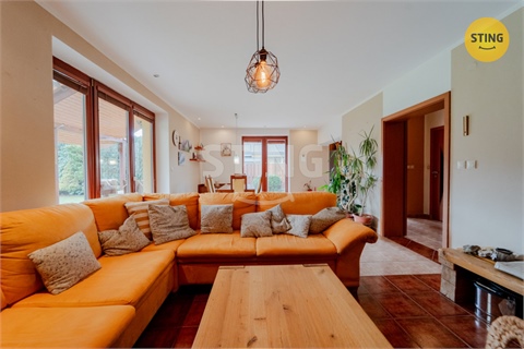 Prodej rodinného domu, 198 m² 4