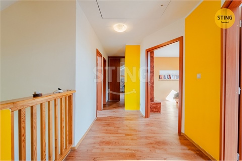 Prodej rodinného domu, 198 m² - 12