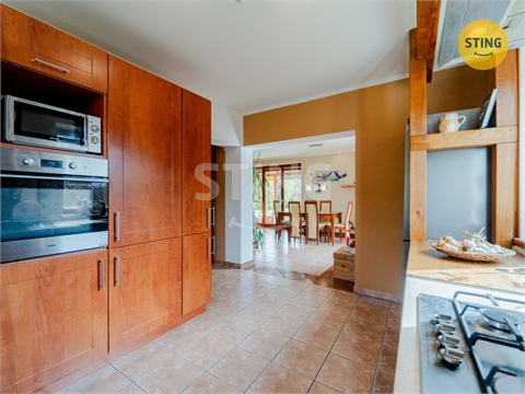 Prodej rodinného domu, 198 m² - 8