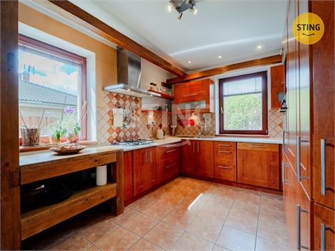 Prodej rodinného domu, 198 m² - 6