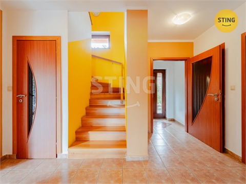 Prodej rodinného domu, 198 m² - 10