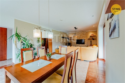 Prodej rodinného domu, 198 m² 10