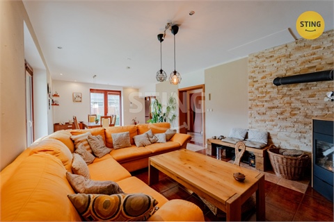 Prodej rodinného domu, 198 m² - 2