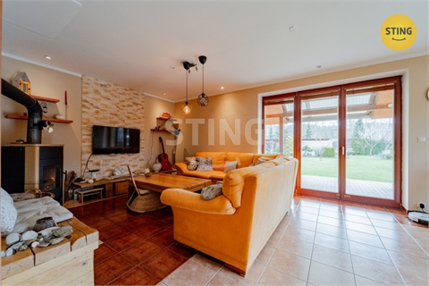 Prodej rodinného domu, 198 m² - 4