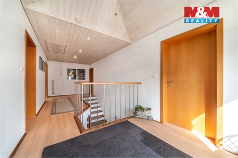 Prodej rodinného domu, 160 m² - 14