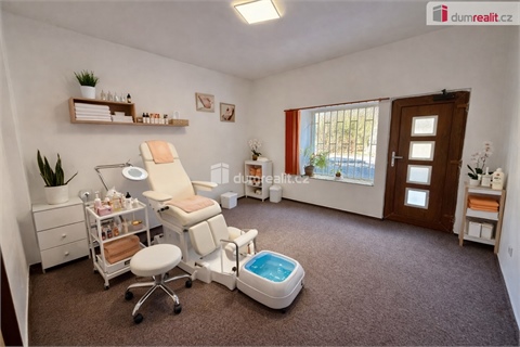 Pronájem obchodních prostor, 36 m² 0