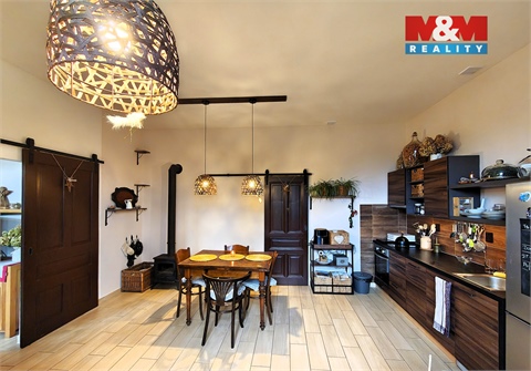 Prodej rodinného domu, 197 m² - 2