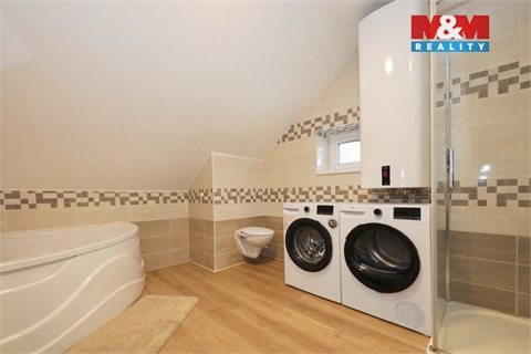 Prodej rodinného domu, 160 m² - 0