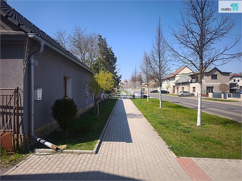 Prodej rodinného domu, 577 m² 2