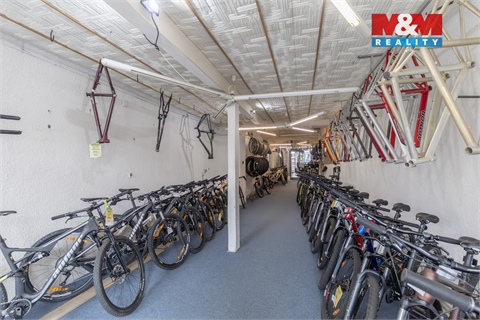 Prodej rodinného domu, 300 m² - 8