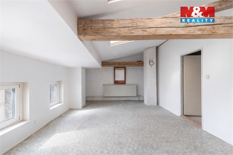 Prodej rodinného domu, 300 m² 2