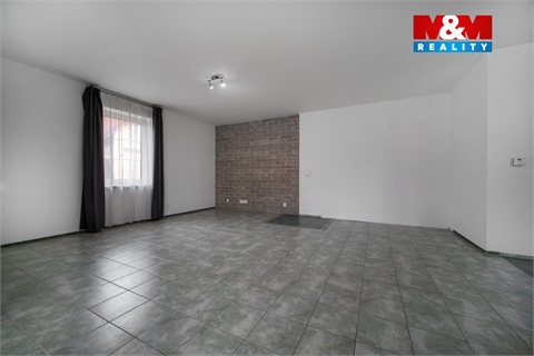 Prodej rodinného domu, 296 m² 16