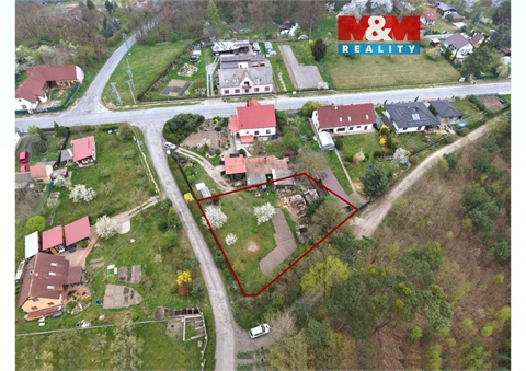 Prodej stavebního pozemku, 914 m² 0