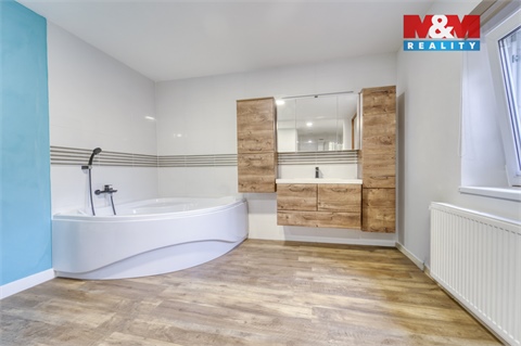 Prodej rodinného domu, 197 m² - 4