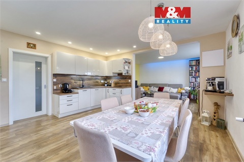 Prodej rodinného domu, 197 m² 0