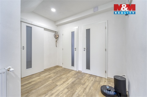 Prodej rodinného domu, 197 m² 18