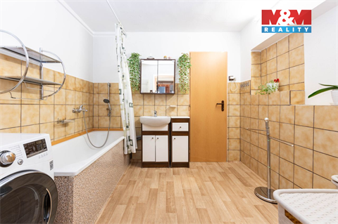 Prodej rodinného domu, 220 m² 18