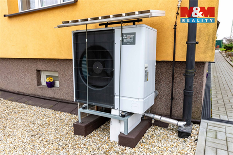 Prodej rodinného domu, 220 m² - 6