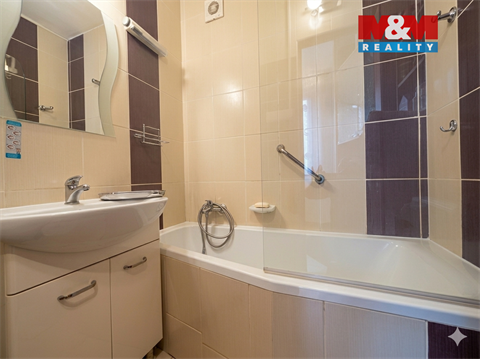 Pronájem bytu 3+1, 88 m² 18