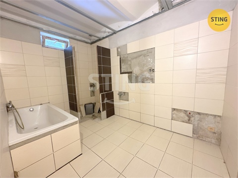 Prodej rodinného domu, 263 m² 12