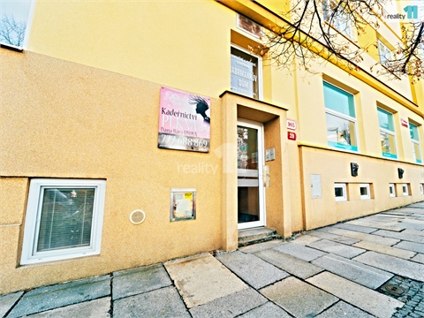 Prodej komerčního objektu, 1 343 m² 8