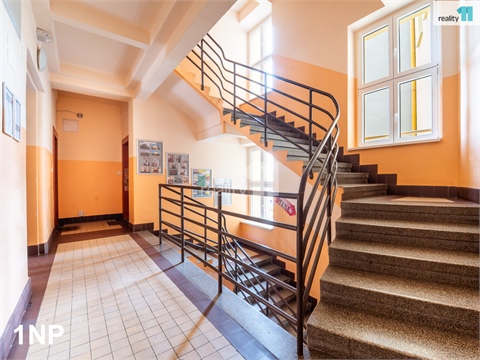 Prodej komerčního objektu, 1 343 m² 12