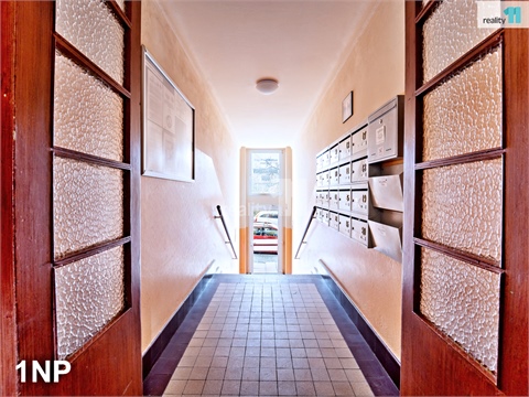 Prodej komerčního objektu, 1 343 m² 10