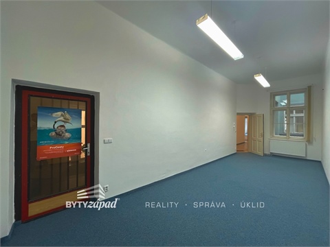 Pronájem kanceláře, 148 m² - 8