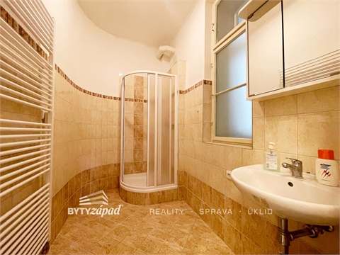 Pronájem kanceláře, 148 m² 10