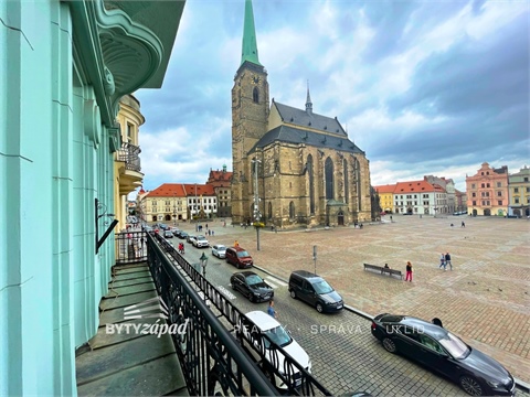 Pronájem kanceláře, 148 m² 0