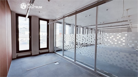 Pronájem kanceláře, 671 m² 28
